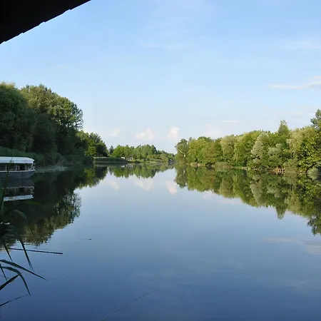 & Carda Sebesfok Vendégház